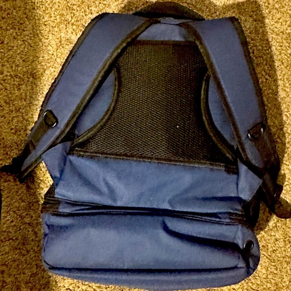 COPY - 2Pood Gym Navy Performance Backpack 2.0 - Picture 2 of 3